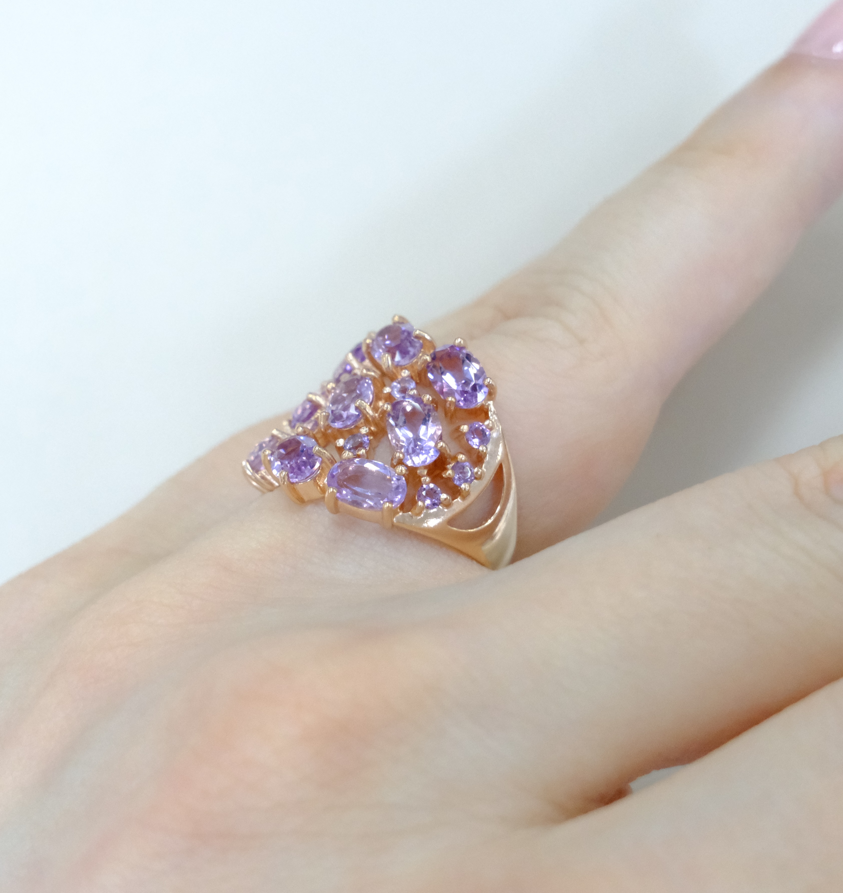 Серебряное кольцо с аметистами